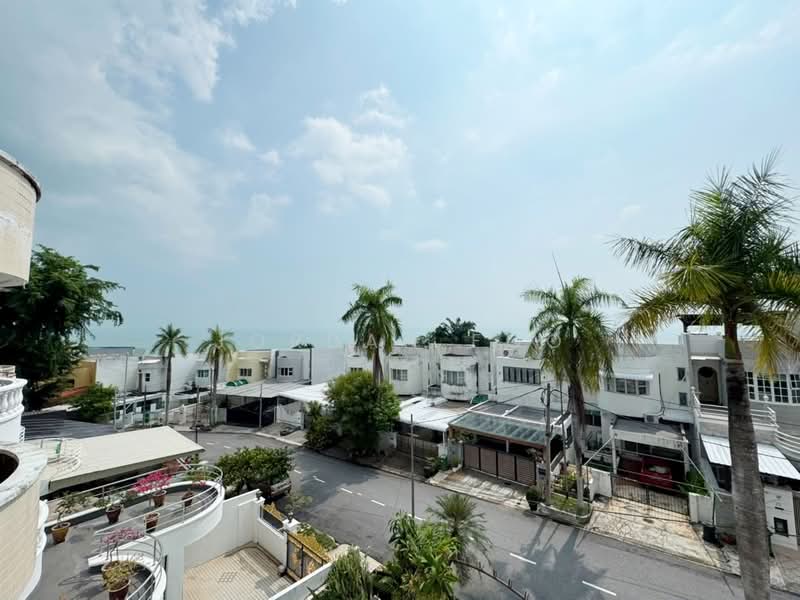 3-storey Terraced House for Sale in Batu Ferringhi (Penang) - Jordan Foo - Exterior - PropertyGuru.com.my