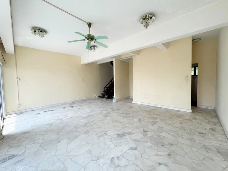 3-storey Terraced House for Sale in Batu Ferringhi (Penang) - Jordan Foo - Living Room - PropertyGuru.com.my