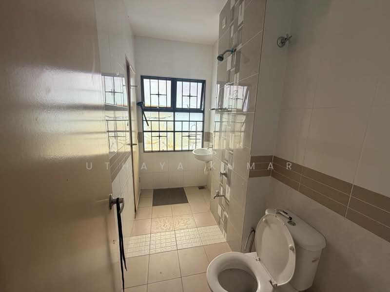 2-storey Terraced House for Sale in Seksyen U16 (Shah Alam) - Uthaya Kumar - Bathroom - PropertyGuru.com.my