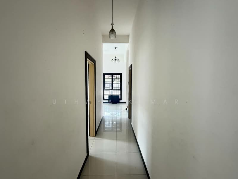 2-storey Terraced House for Sale in Seksyen U16 (Shah Alam) - Uthaya Kumar - Corridor - PropertyGuru.com.my