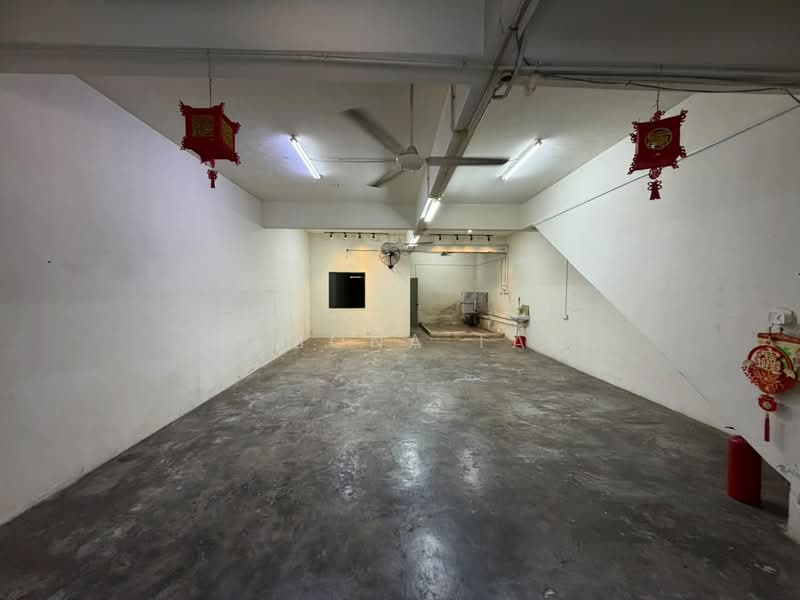 Kedai untuk Dijual di Taman Merak (Bukit Baru) - Ramona Tan - Interior - PropertyGuru.com.my