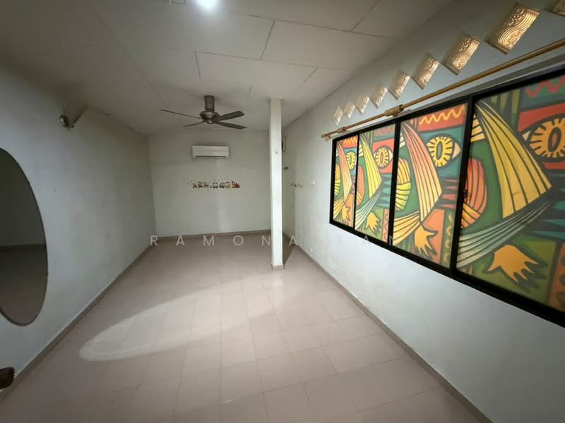 Kedai untuk Dijual di Taman Merak (Bukit Baru) - Ramona Tan - Interior - PropertyGuru.com.my