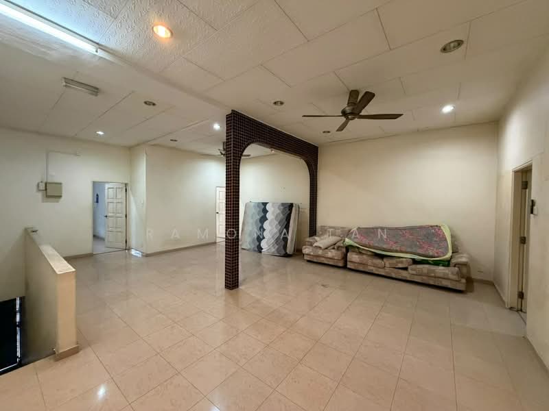 Kedai untuk Dijual di Taman Merak (Bukit Baru) - Ramona Tan - Living Room - PropertyGuru.com.my