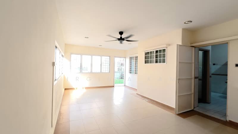 Rumah Banglo untuk Disewa di Kajang (Selangor) - Virginia Kam - Living Room - PropertyGuru.com.my