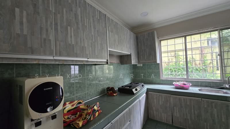 2-storey Terraced House for Sale in Shah Alam (Selangor) - Syukor Hartanah - Kitchen - PropertyGuru.com.my