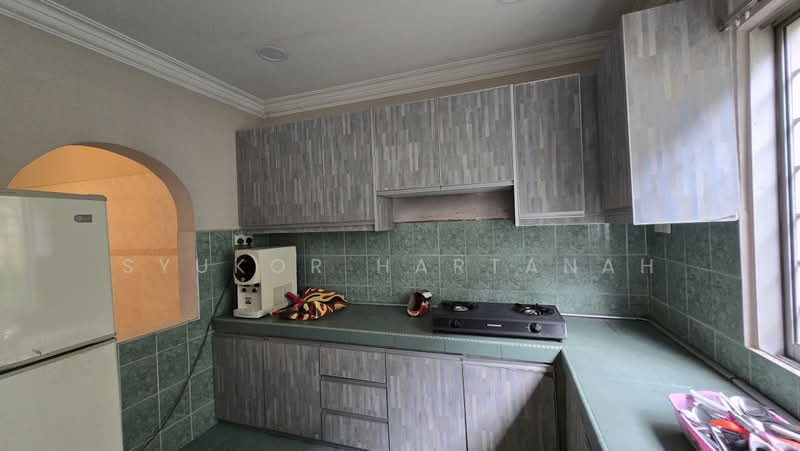 2-storey Terraced House for Sale in Shah Alam (Selangor) - Syukor Hartanah - Kitchen - PropertyGuru.com.my