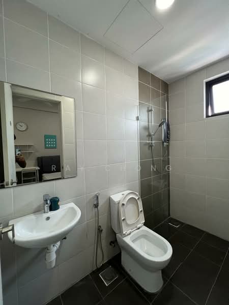 Servis Apartment untuk Disewa di D'sands Residence - Ray Chong - Bathroom - PropertyGuru.com.my