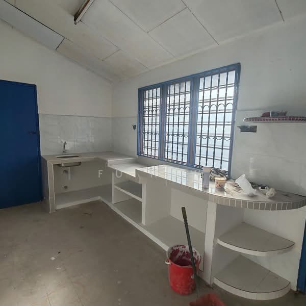 1-storey Terraced House for Sale in Taman Sukun (Bukit Mertajam) - FU HOW - Kitchen - PropertyGuru.com.my