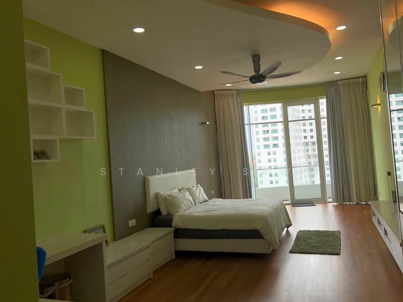 Kondominium untuk Dijual di 8 Gurney (The Shore Condominium) - Stanley Saw - Bedroom - PropertyGuru.com.my