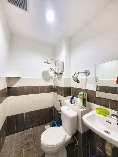 Rumah Teres 2 Tingkat untuk Dijual di Kajang (Selangor) - Syazue Wanie - Bathroom - PropertyGuru.com.my