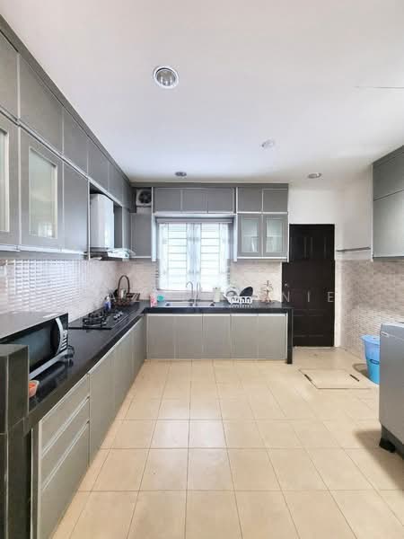 Rumah Teres 2 Tingkat untuk Dijual di Kajang (Selangor) - Syazue Wanie - Kitchen - PropertyGuru.com.my