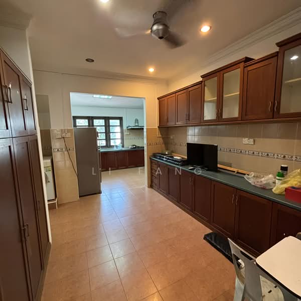 Rumah Berkembar untuk Dijual di Batu Uban (Gelugor) - Li Fang - Kitchen - PropertyGuru.com.my