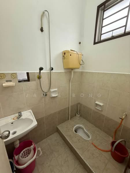 Rumah Teres 2 Tingkat untuk Dijual di Bukit Indah (Ampang) - James Bong - Bathroom - PropertyGuru.com.my