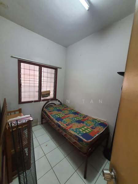 2-storey Terraced House for Sale in TAMAN PUCHONG UTAMA (Puchong) - Jason Tan - Bedroom - PropertyGuru.com.my