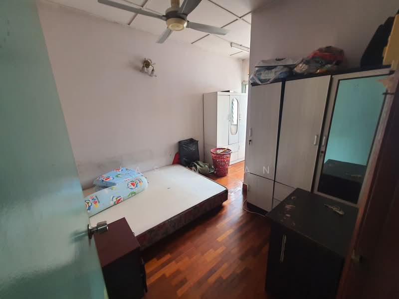 2-storey Terraced House for Sale in TAMAN PUCHONG UTAMA (Puchong) - Jason Tan - Bedroom - PropertyGuru.com.my