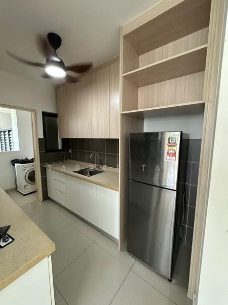 Kondominium untuk Disewa di Lakeville Residence - Tabber Tan - Kitchen - PropertyGuru.com.my