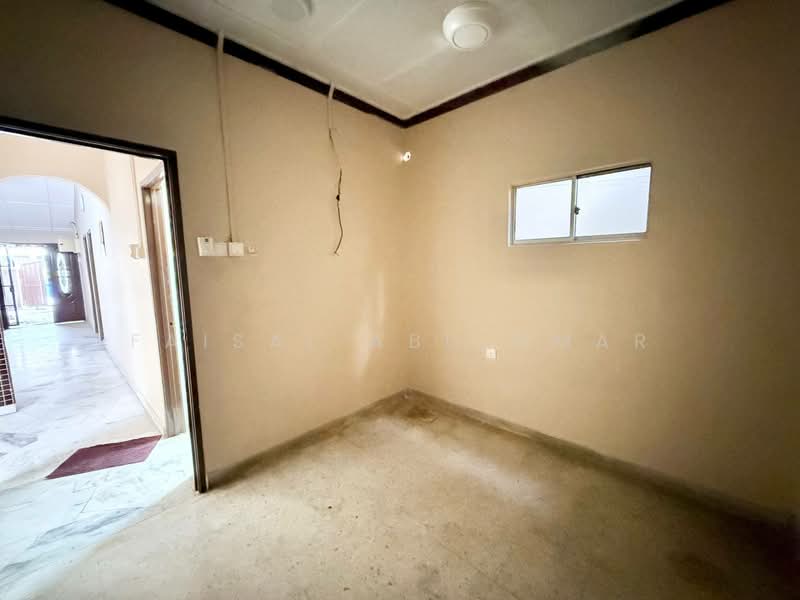 1-storey Terraced House for Sale in Bandar Baru Sungai Buloh (Sungai Buloh) - Faisal Abu Omar - Interior - PropertyGuru.com.my