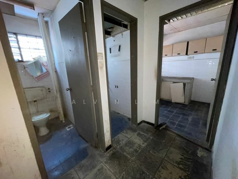 Office for Sale in Kepong (Kuala Lumpur) - Alven Lim - Bathroom - PropertyGuru.com.my