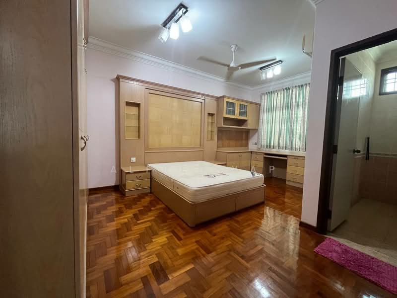Cluster House for Rent in Taman Gaya (Ulu Tiram) - Alfred Yap - Bedroom - PropertyGuru.com.my