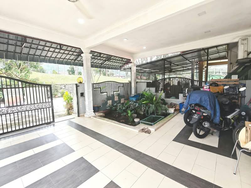 Semi-Detached House for Sale in Taman Desa Melor (Serendah) - Awie Shariman - Exterior - PropertyGuru.com.my