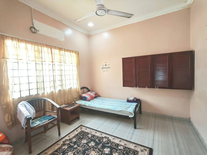Semi-Detached House for Sale in Taman Desa Melor (Serendah) - Awie Shariman - Bedroom - PropertyGuru.com.my