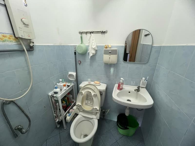 Service Residence for Sale at Bayu Puteri 1 - Yvonne Lim - PropertyGuru.com.my