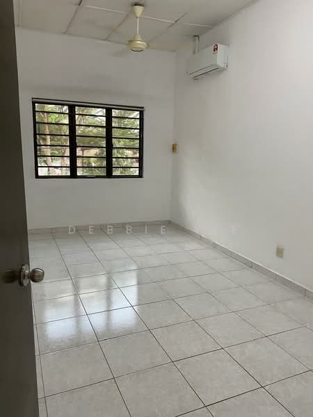 Rumah Teres 2-Tingkat untuk Dijual di Taman Cempaka (Ampang) - Debbie Yee - Interior - PropertyGuru.com.my