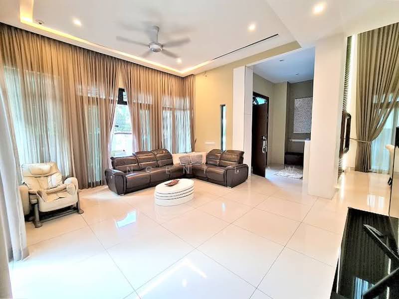 Rumah Banglo untuk Dijual di Taman Sains Selangor (Kota Damansara) - Vincent Liaw - Living Room - PropertyGuru.com.my