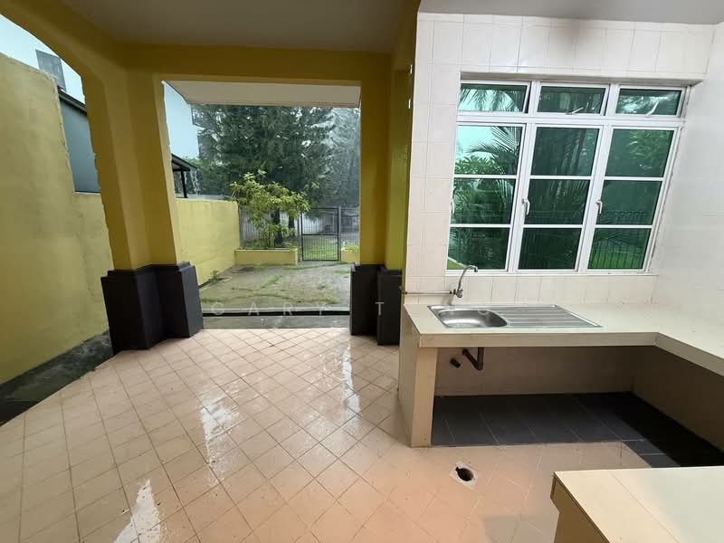 3-storey Terraced House for Sale in Tiger Lane (Ipoh) - Gary Tang - Kitchen - PropertyGuru.com.my
