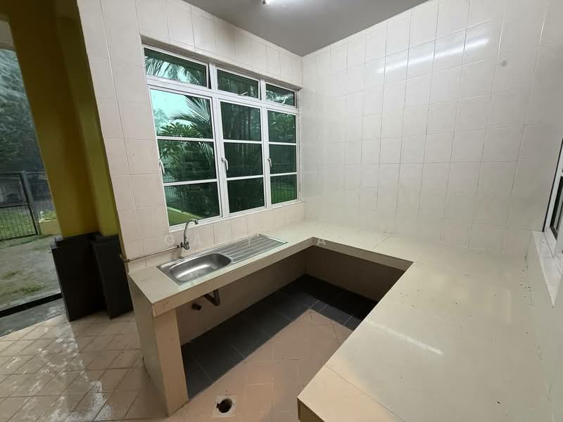 3-storey Terraced House for Sale in Tiger Lane (Ipoh) - Gary Tang - Kitchen - PropertyGuru.com.my