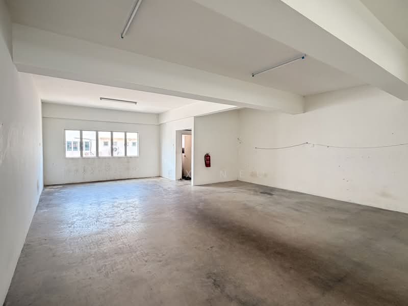 Shop / Office for Rent in Johor Bahru (Johor) - Alex Neo - Back Hall - PropertyGuru.com.my