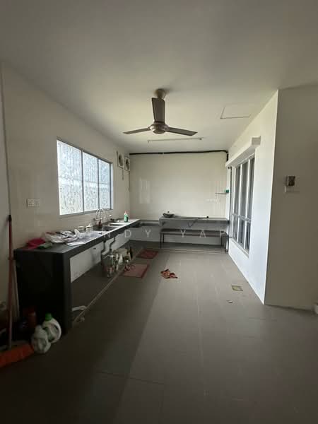 2-storey Terraced House for Sale in Rawang (Selangor) - Andy Yap - Kitchen - PropertyGuru.com.my
