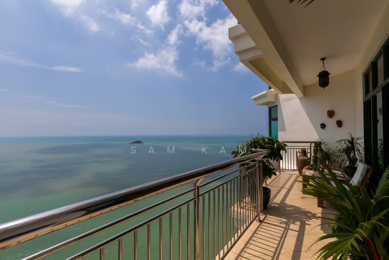 Kondominium untuk Dijual di Sri Golden Bay Condominium - Sam Kam - Balcony - PropertyGuru.com.my