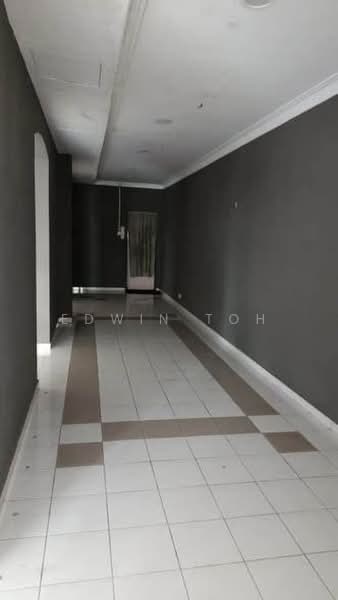 Commercial Semi-D for Rent in Taman Pelangi (Johor Bahru) - Edwin Toh - Corridor - PropertyGuru.com.my