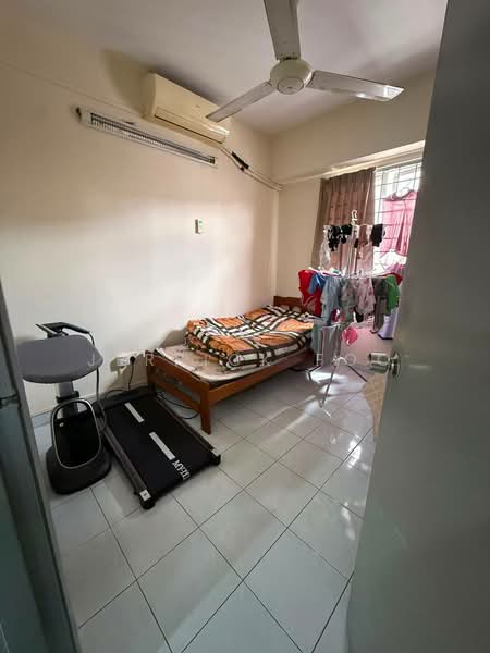 Apartment for Sale at Vista Saujana - Jerrick Foo - Bedroom - PropertyGuru.com.my