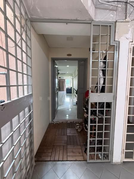 Apartment for Sale at Vista Saujana - Jerrick Foo - Entrance - PropertyGuru.com.my