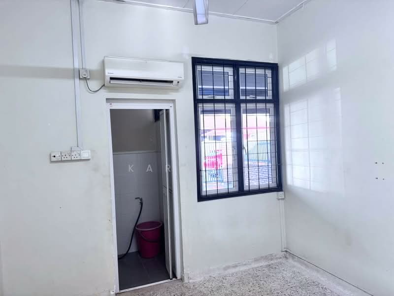 Rumah Teres 1 Tingkat untuk Dijual di Taman Daya (Johor Bahru) - Karl Lim - Interior - PropertyGuru.com.my