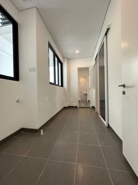 Kondominium untuk Disewa di WANGSA 9 RESIDENCY - Puteri Ellysha - Corridor - PropertyGuru.com.my