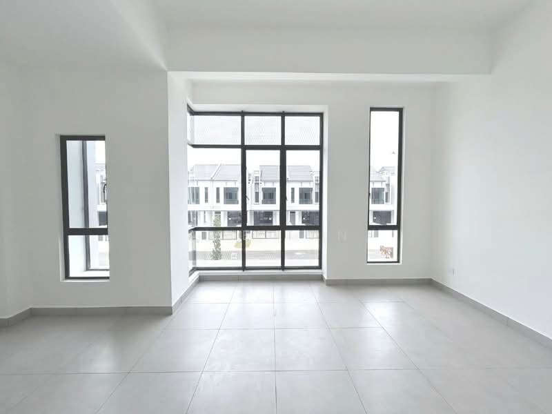 Rumah Teres 2 Tingkat untuk Dijual di Taman Eco Cascadia (Tebrau) - Ace Tan - Bedroom - PropertyGuru.com.my