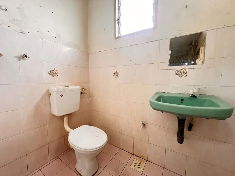 Rumah Teres 2 Tingkat untuk Disewa di Bidor (Perak) - Kevin Chai - Bathroom - PropertyGuru.com.my