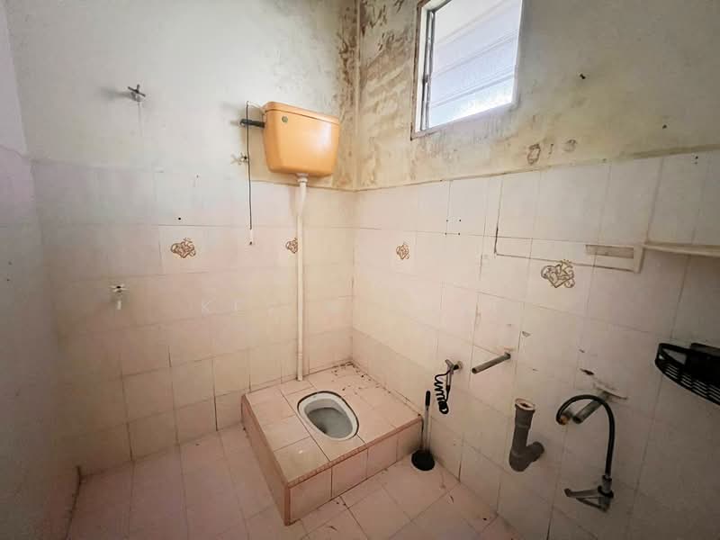 Rumah Teres 2 Tingkat untuk Disewa di Bidor (Perak) - Kevin Chai - Bathroom - PropertyGuru.com.my