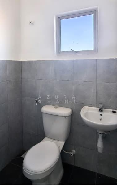 Rumah Teres 2 Tingkat untuk Dijual di Sungai Petani (Kedah) - Azura Ghani - Bathroom - PropertyGuru.com.my