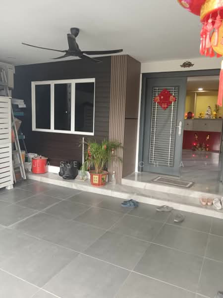 2-storey Terraced House for Sale in Taman Sri Segambut (Segambut) - Jasemin Chia - Entrance - PropertyGuru.com.my