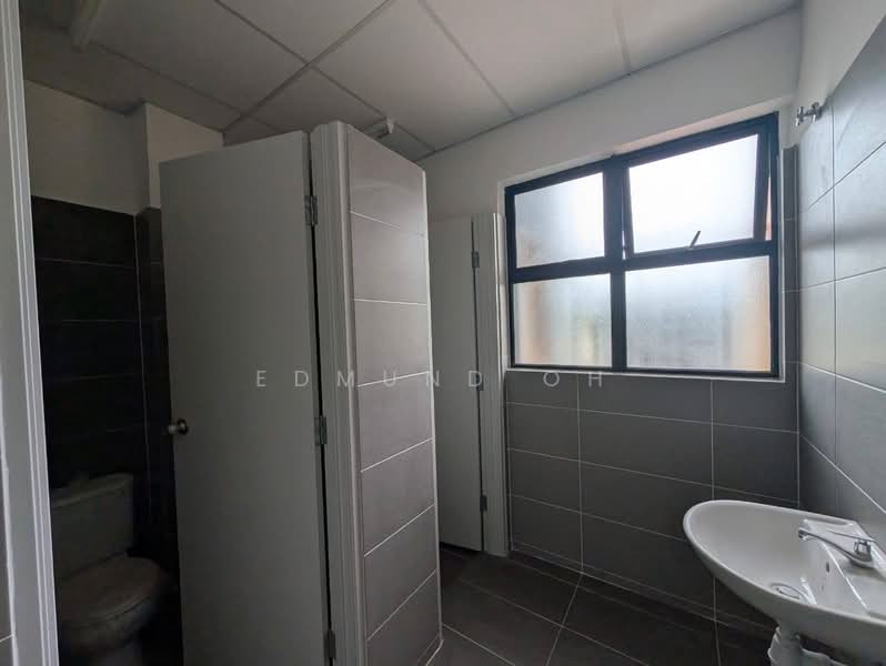 Terrace Factory for Rent in Kulai (Johor) - Edmund Oh - Bathroom - PropertyGuru.com.my