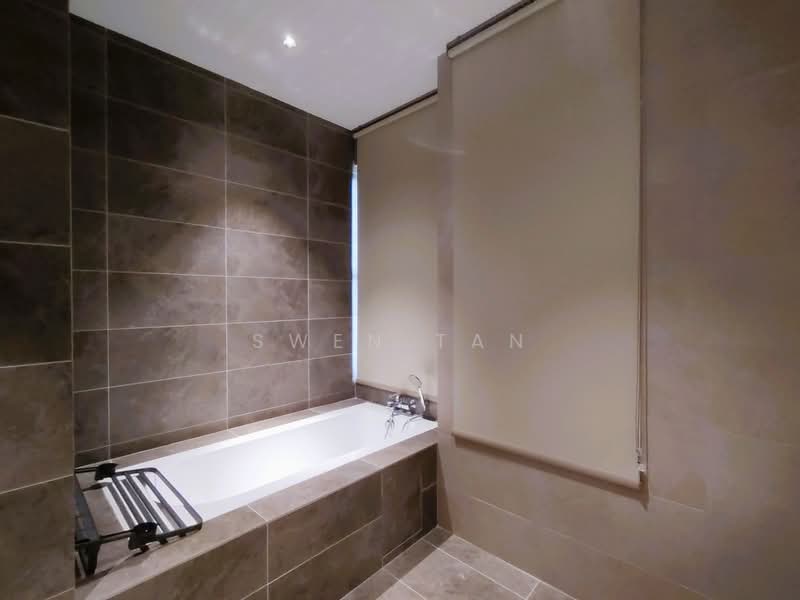 Rumah Teres untuk Dijual di Kota Kemuning (Shah Alam) - Swen Tan - Bathroom - PropertyGuru.com.my