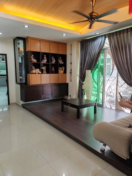 Semi-Detached House for Sale in Taman Selayang (Butterworth) - FU HOW - Living Room - PropertyGuru.com.my