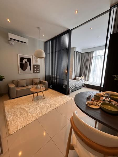 Kondominium untuk Dijual di PARC Regency (Residensi Masai) - Miss Shee - Living Room - PropertyGuru.com.my