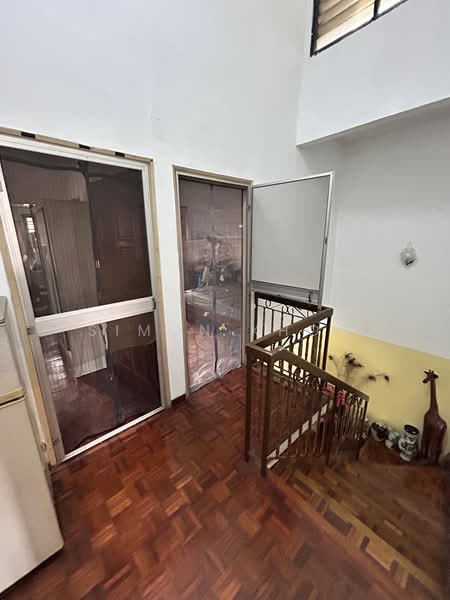 Rumah Teres 2 Tingkat untuk Dijual di Taman Sri Manja (Petaling Jaya) - Simon Khoo - Entrance - PropertyGuru.com.my