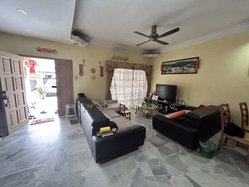 Rumah Teres 2 Tingkat untuk Dijual di Taman Sri Manja (Petaling Jaya) - Simon Khoo - Living Room - PropertyGuru.com.my