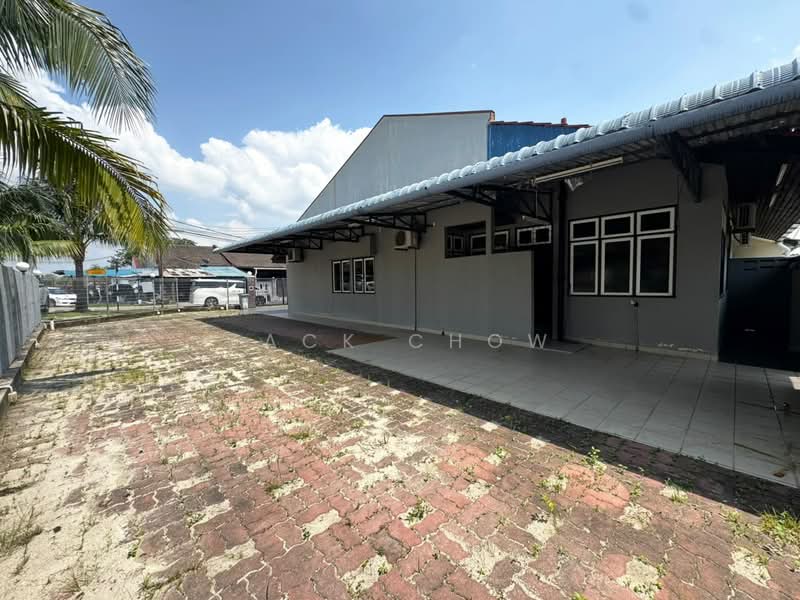 Rumah Teres 1 Tingkat untuk Dijual di Taman Daya (Johor Bahru) - Zack Chow - Exterior - PropertyGuru.com.my